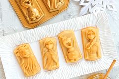    Frozen Character mold cakelets 29x193 94378