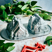    Sparkling silver holiday Gingerbread house duet pan 27x17x9 86748