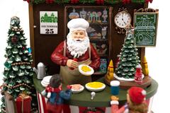   Santa's Snack Corner 25 19003