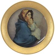   Mother with Child 32 32-GB-1496
