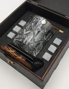 Подарочный деревянный набор для охлаждения виски в темной коробке со стаканом York (1 шт) Whisky Stones 2см